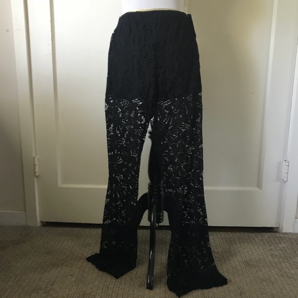 Almost Famous Lace Layer Pant with Shorts - Picture 2 of 3
